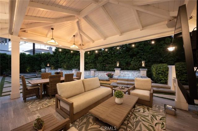 519 Signal Road, Newport Beach, CA 92663
