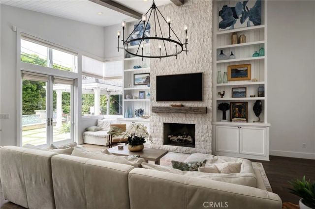 519 Signal Road, Newport Beach, CA 92663