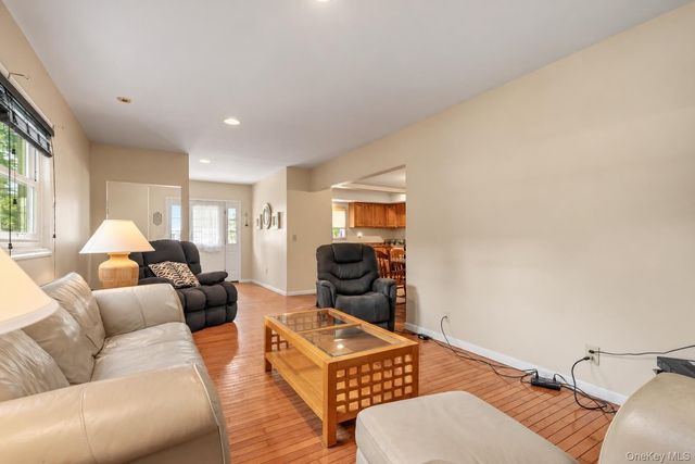 21 Midway Drive, Monroe, NY 10950