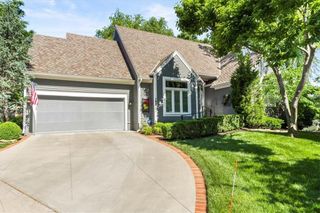 7853 Howe Circle, Prairie Village, KS 66208
