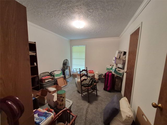 814 Oak Leaf Street, La Porte, TX 77571