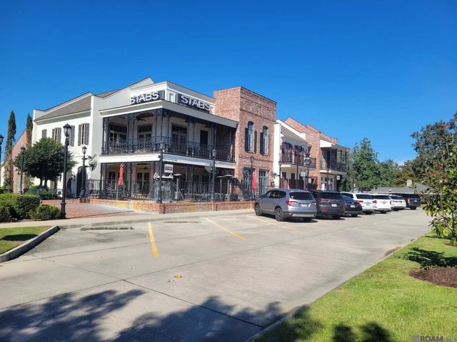 12813 Magnolia Square Dr, Central, LA 70818
