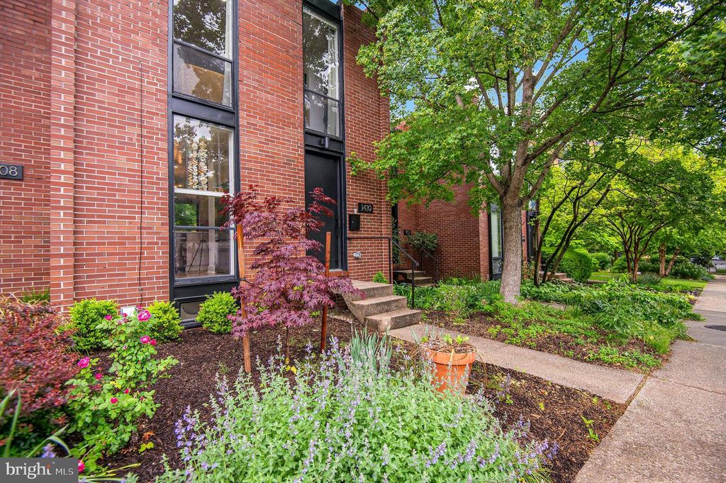Image 4 of property listing at 1410 MASON ST, Baltimore, MD 21217