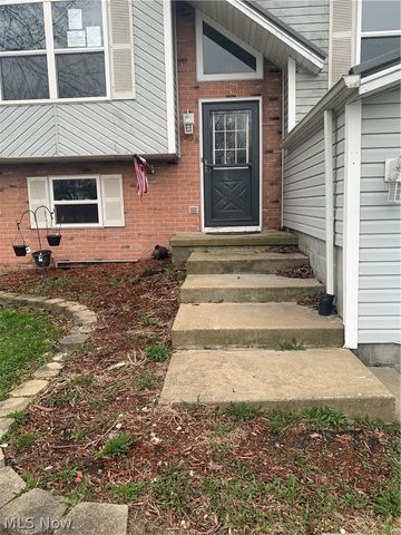 238 Raymond Avenue NW, Warren, OH 44483