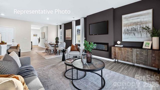 580 Dazzle Loop, Newton, NC 28568
