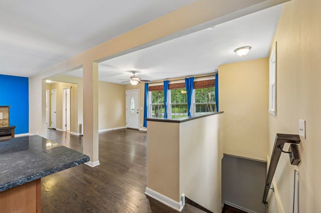 225 Bonnafield Dr, Hermitage, TN 37076