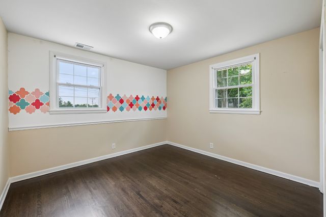 225 Bonnafield Dr, Hermitage, TN 37076