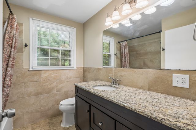 225 Bonnafield Dr, Hermitage, TN 37076