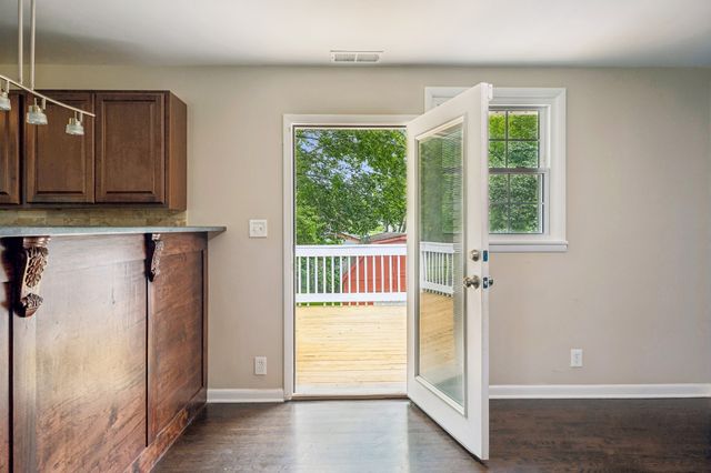 225 Bonnafield Dr, Hermitage, TN 37076