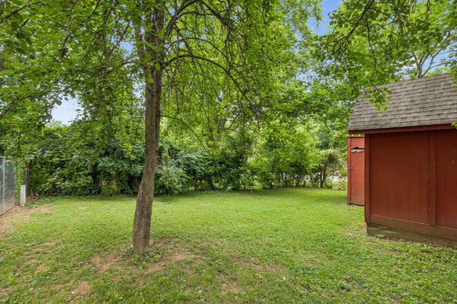 225 Bonnafield Dr, Hermitage, TN 37076