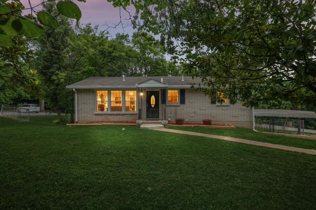 225 Bonnafield Dr, Hermitage, TN 37076