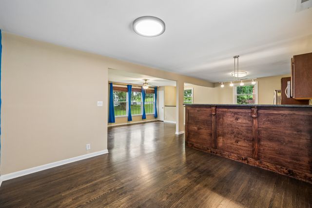 225 Bonnafield Dr, Hermitage, TN 37076
