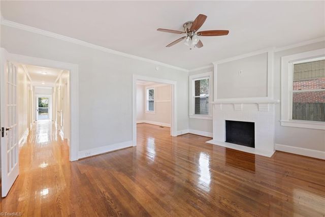 1015 S Hawthorne Road, Winston-salem, NC 27103