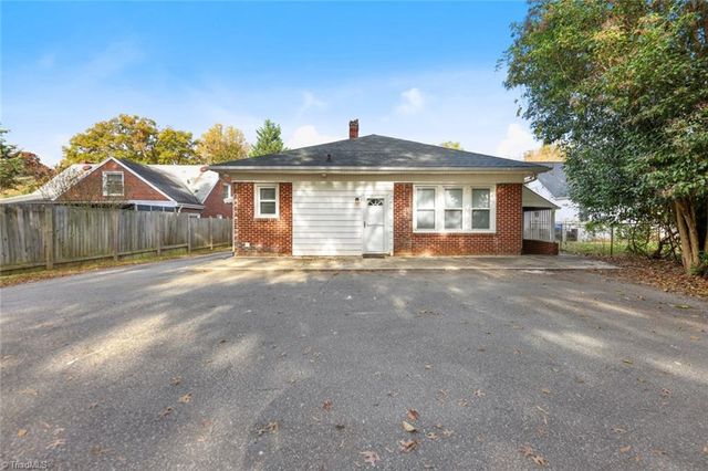 1015 S Hawthorne Road, Winston-salem, NC 27103