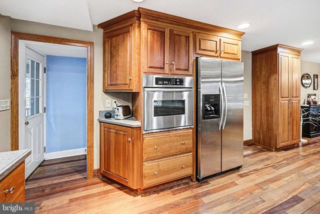 251 MAPLE AVE, Hershey, PA 17033