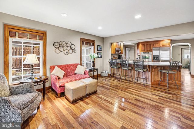 251 MAPLE AVE, Hershey, PA 17033