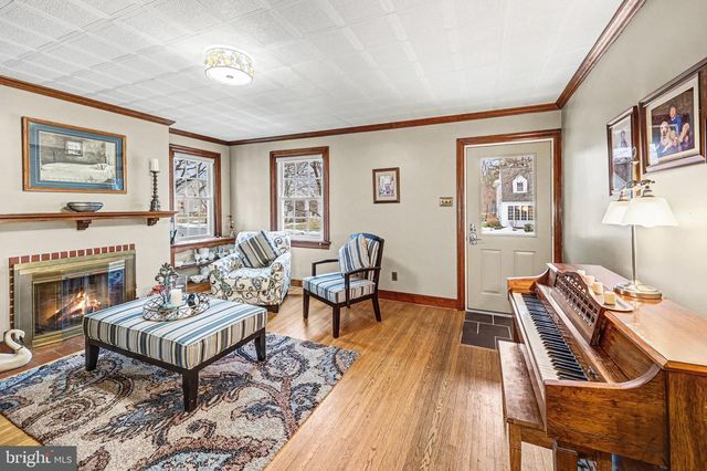 251 MAPLE AVE, Hershey, PA 17033