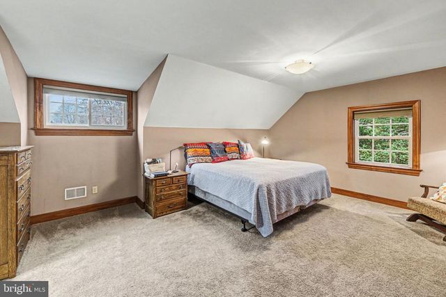 251 MAPLE AVE, Hershey, PA 17033