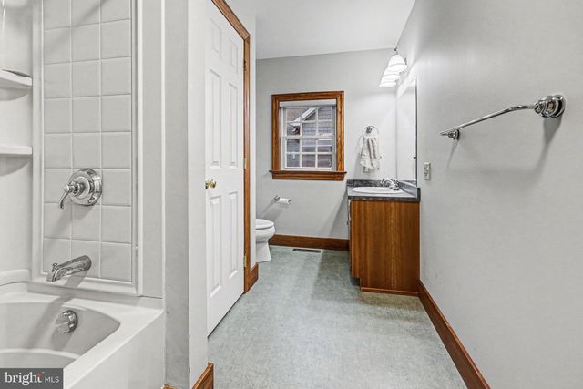 251 MAPLE AVE, Hershey, PA 17033