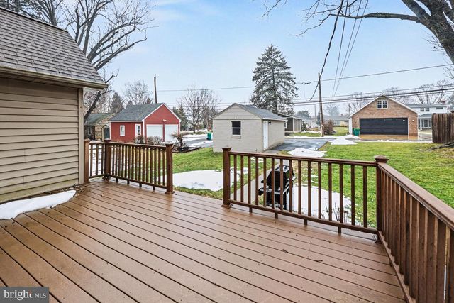 251 MAPLE AVE, Hershey, PA 17033