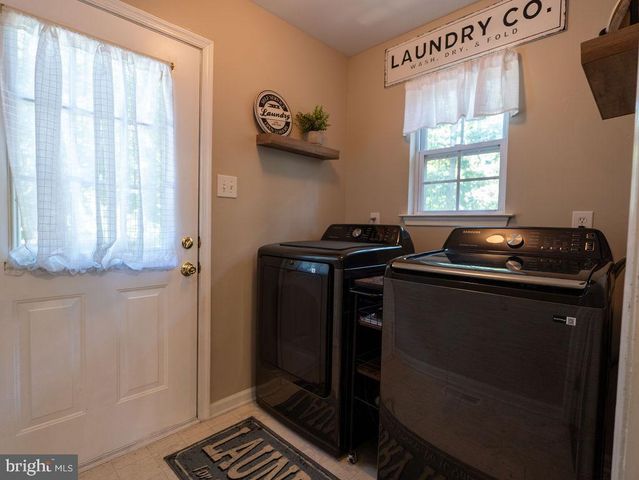 1211 JOANN DR, Millville, NJ 08332
