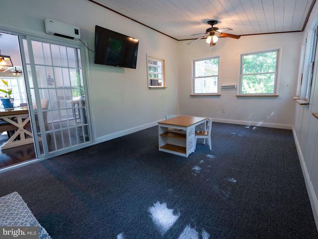 1211 JOANN DR, Millville, NJ 08332