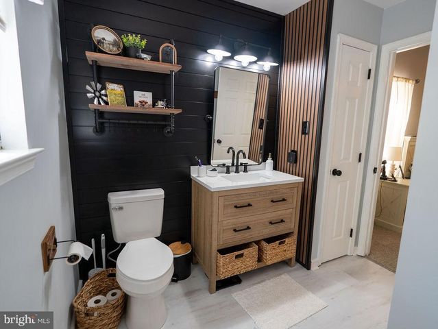 1211 JOANN DR, Millville, NJ 08332