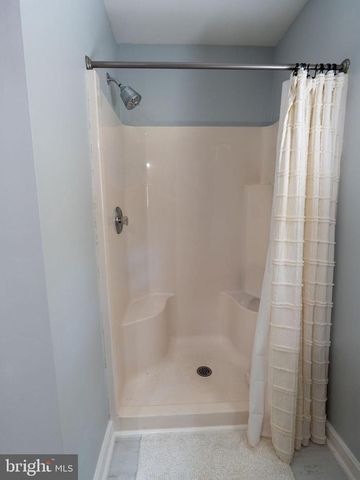 1211 JOANN DR, Millville, NJ 08332