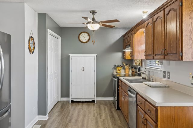 112 Switchboard Rd, Portland, TN 37148