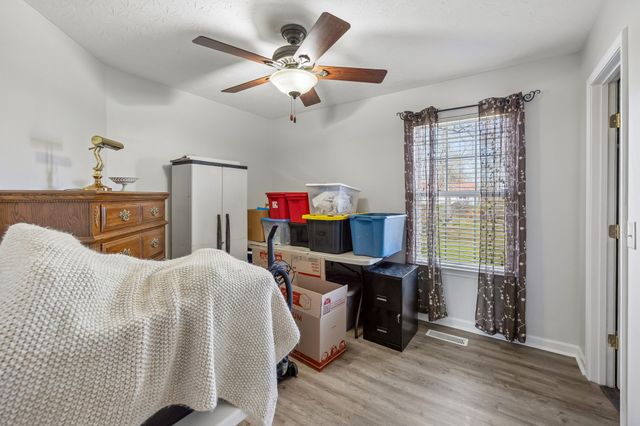 112 Switchboard Rd, Portland, TN 37148