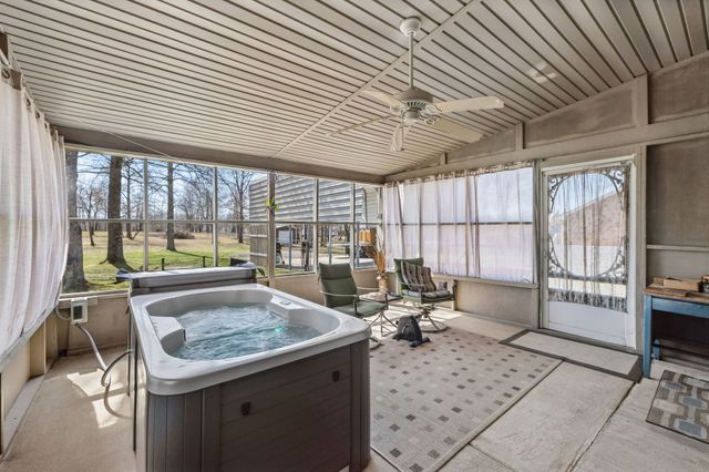 112 Switchboard Rd, Portland, TN 37148