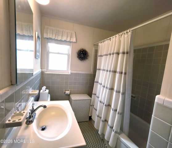 152 Manor Drive 1408, Red Bank, NJ 07701