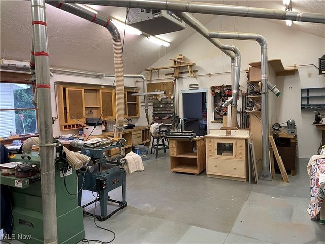 5001 S Jefferson Road, Shreve, OH 44676