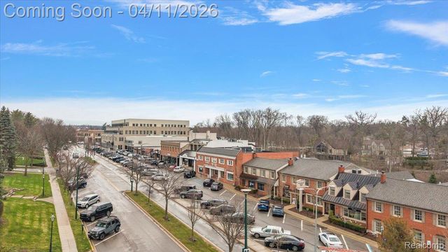 1077 N Old Woodward Avenue, Birmingham, MI 48009