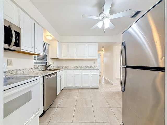 6430 83RD AVENUE N, Pinellas Park, FL 33781