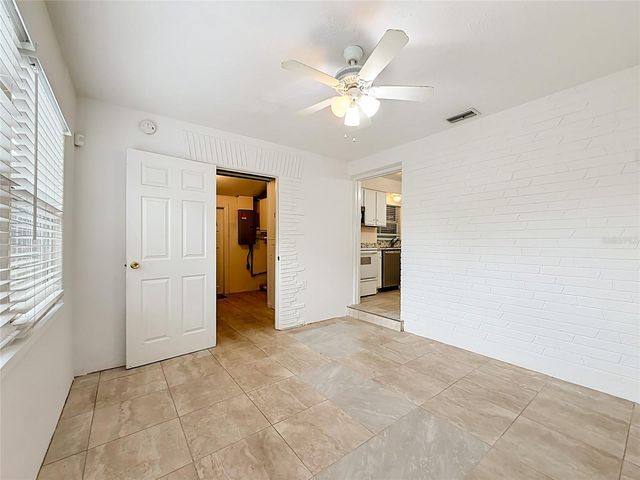 6430 83RD AVENUE N, Pinellas Park, FL 33781