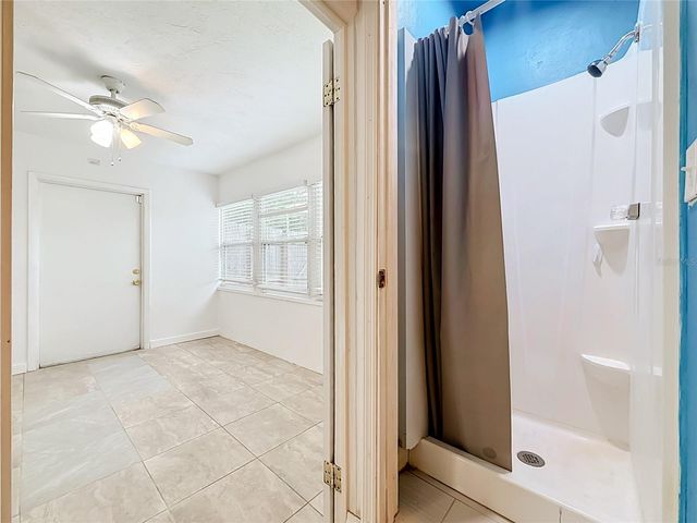 6430 83RD AVENUE N, Pinellas Park, FL 33781
