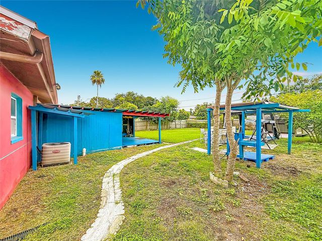 6430 83RD AVENUE N, Pinellas Park, FL 33781