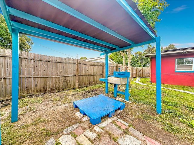 6430 83RD AVENUE N, Pinellas Park, FL 33781