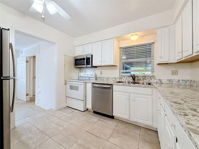 6430 83RD AVENUE N, Pinellas Park, FL 33781