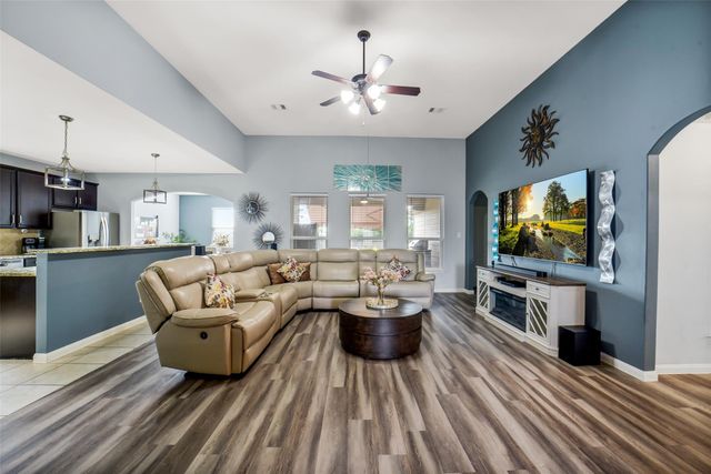 20611 Silver Tea Avenue, Hockley, TX 77447