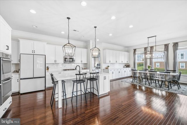1114 LACONIAN ST SE, Leesburg, VA 20175