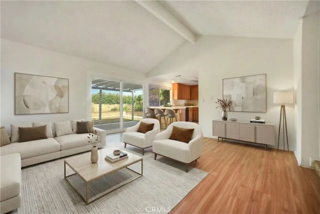 2046 W Ontario, Corona, CA 92882