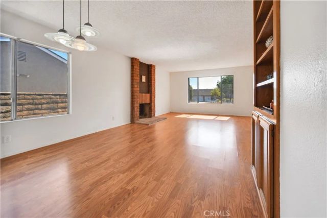 2046 W Ontario, Corona, CA 92882