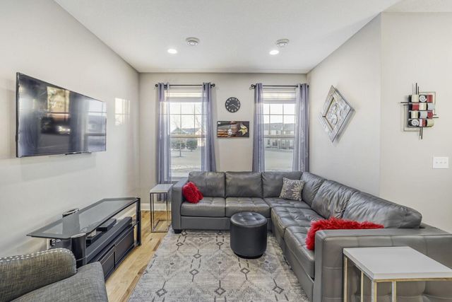 8358 Hemlock Lane N, Maple Grove, MN 55369