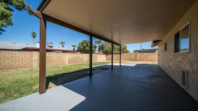 5238 W ACAPULCO Lane, Glendale, AZ 85306