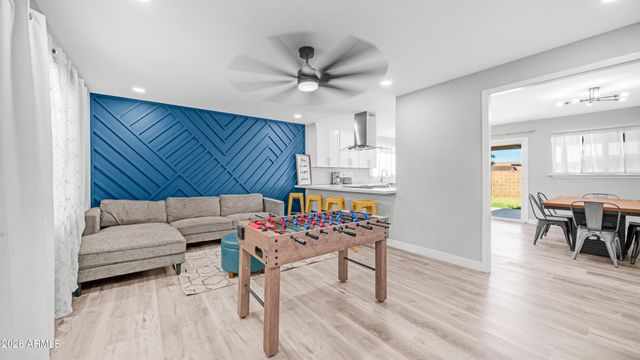 5238 W ACAPULCO Lane, Glendale, AZ 85306