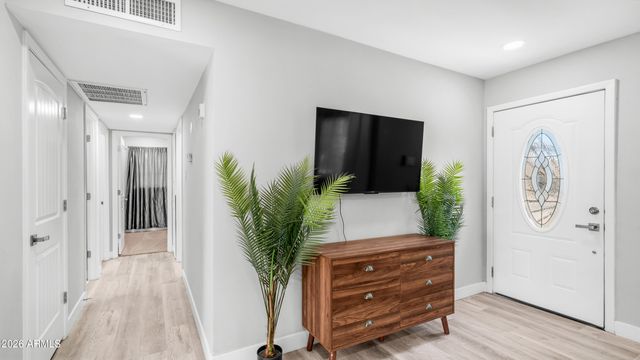 5238 W ACAPULCO Lane, Glendale, AZ 85306