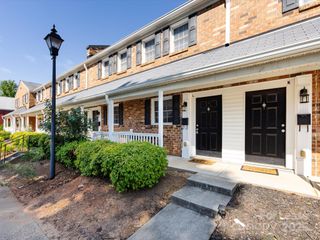 1348 Green Oaks Lane L, Charlotte, NC 28205