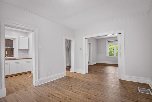 5404 Black St, Garfield, PA 15206